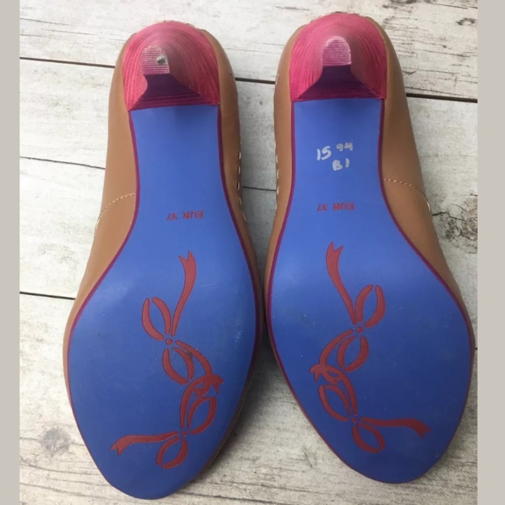 Poetic Licence Tan Pink Laser Cut Heels - Picture 6 of 8